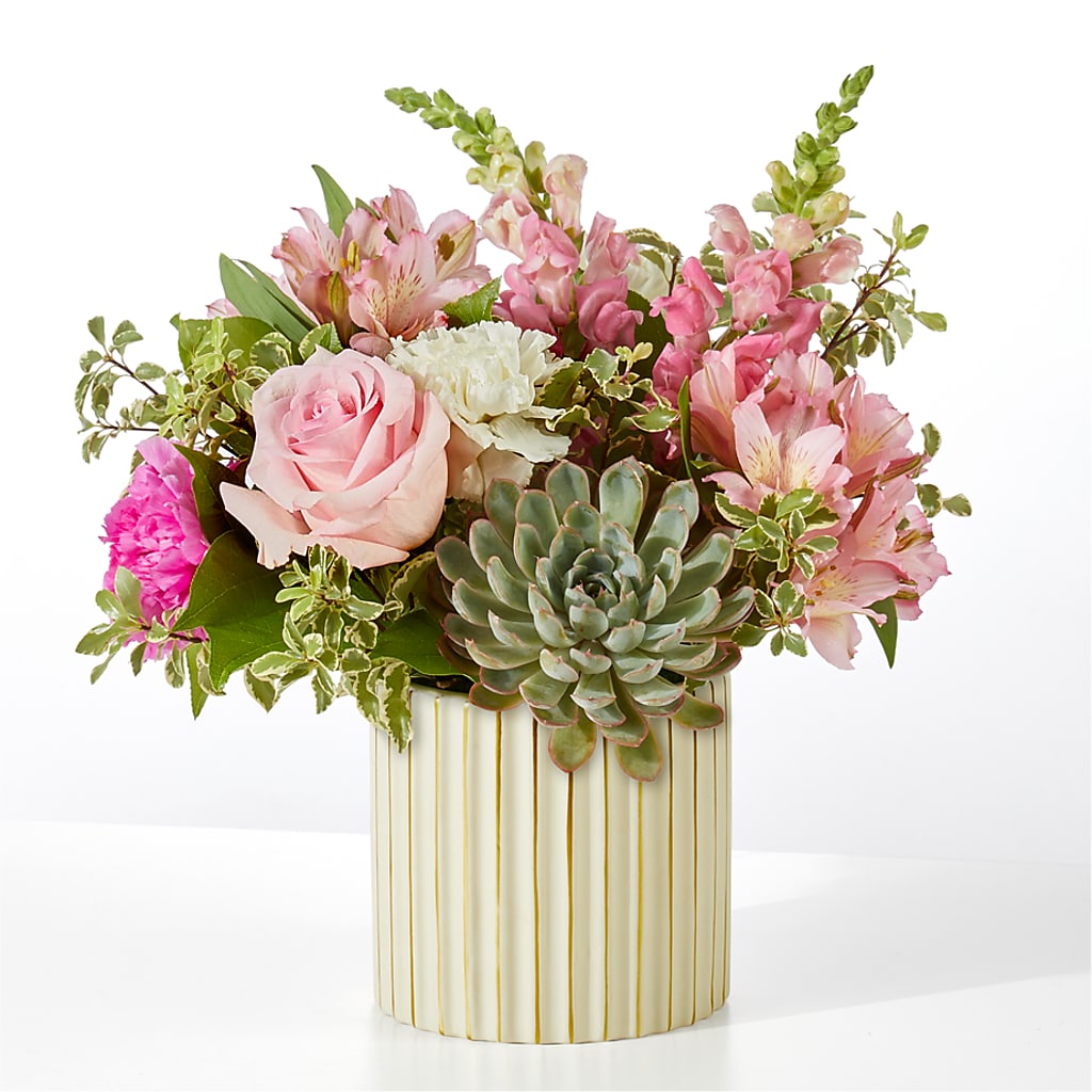 Magenta Musings Bouquet – GERLACHS GARDEN & FLORAL, Erie PA