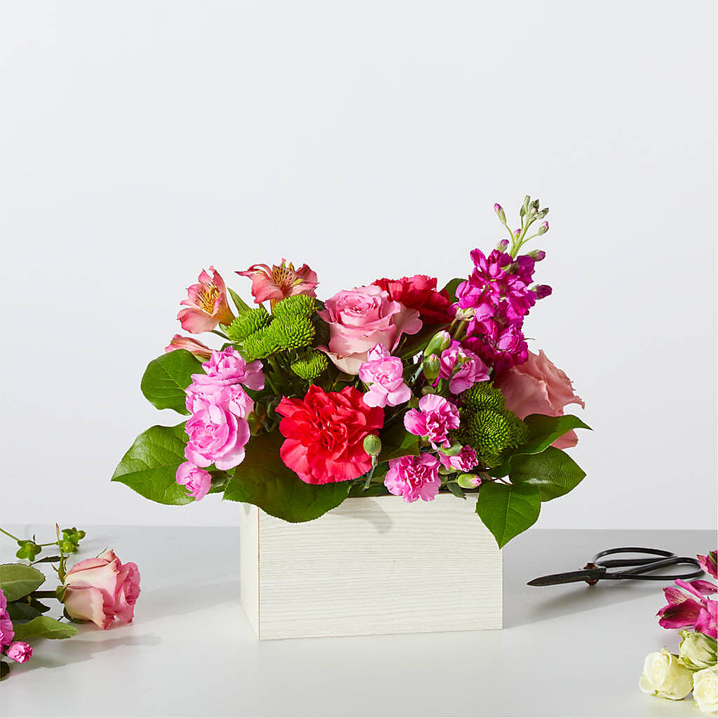 Sweetberry Box – A Florist Original – GERLACHS GARDEN & FLORAL, Erie PA