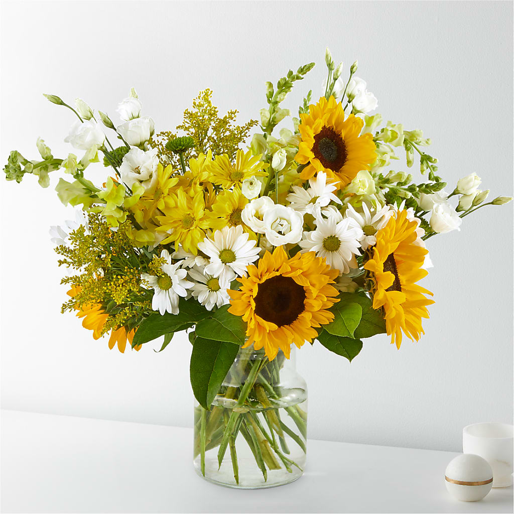 Hello Sunshine Bouquet – GERLACHS GARDEN & FLORAL, Erie PA