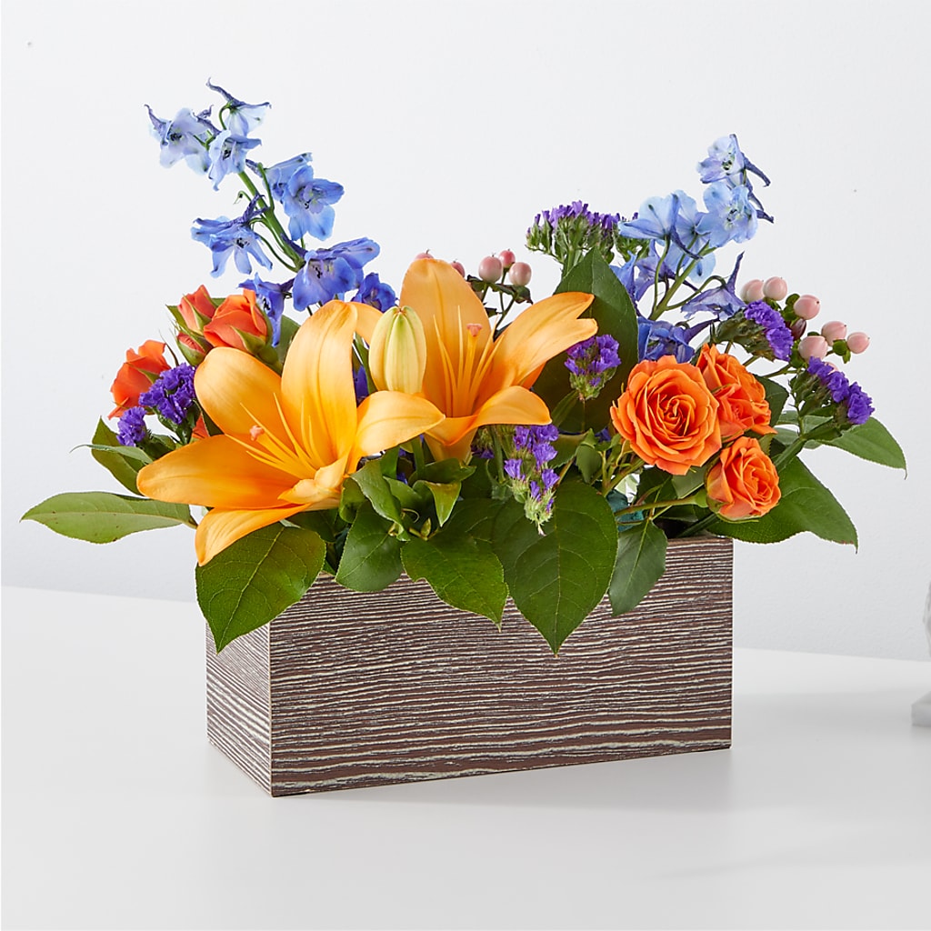 Radiant Citrus Box Bouquet – GERLACHS GARDEN & FLORAL, Erie PA