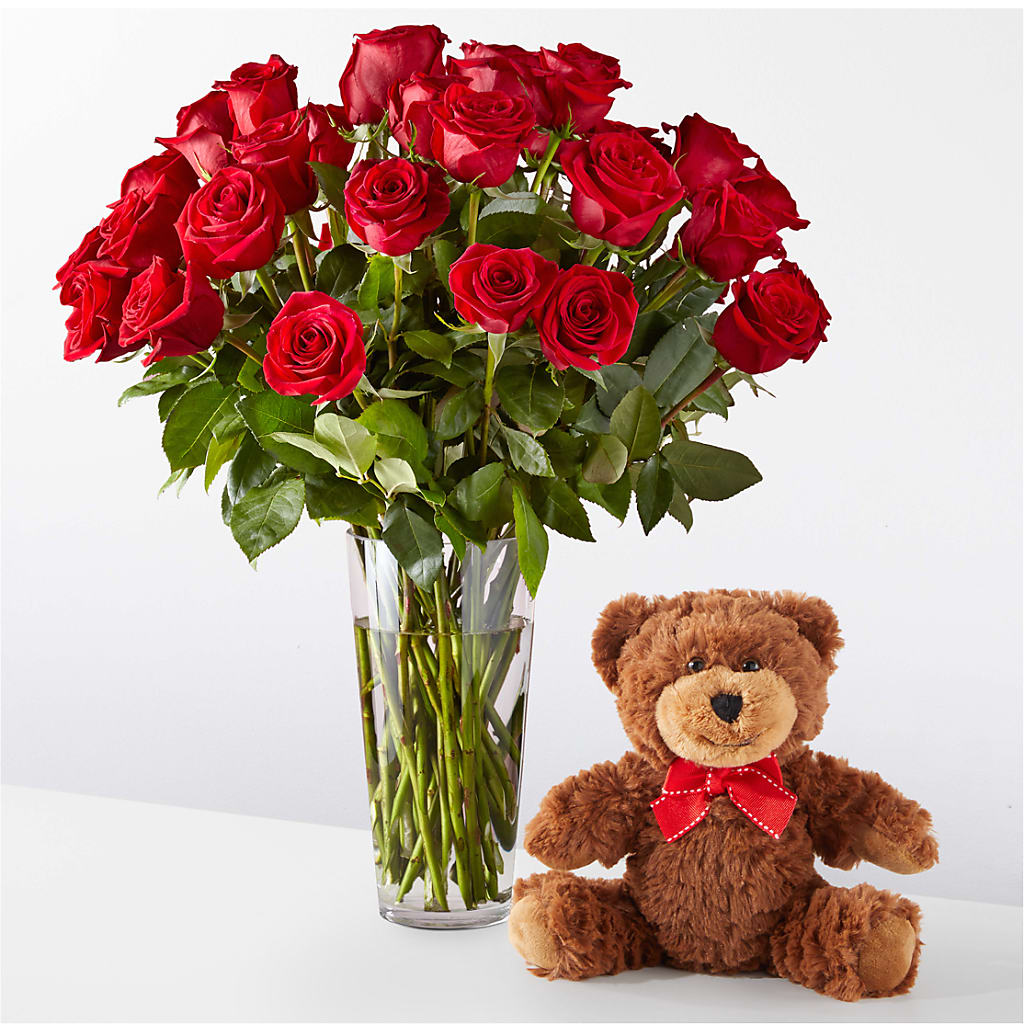 Romantic Long Stem Red Rose Bouquet Bundles – GERLACHS GARDEN & FLORAL, Erie PA