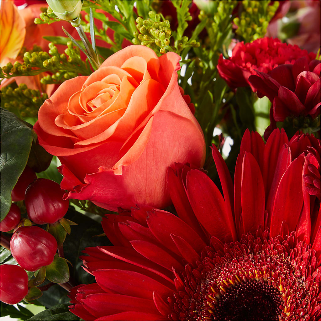 Sweater Season - A Florist Original – GERLACHS GARDEN & FLORAL, Erie PA