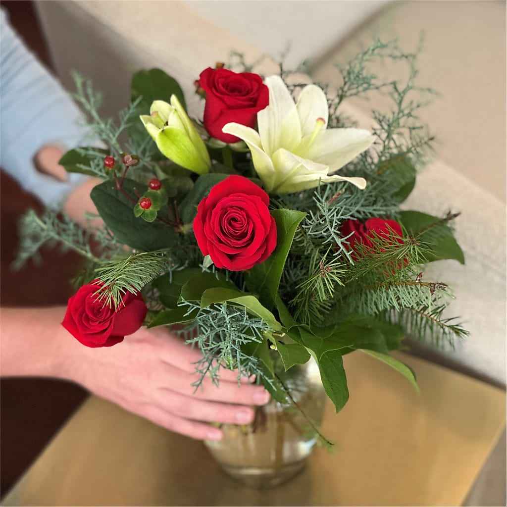 Glittering Lights Bouquet – GERLACHS GARDEN & FLORAL, Erie PA