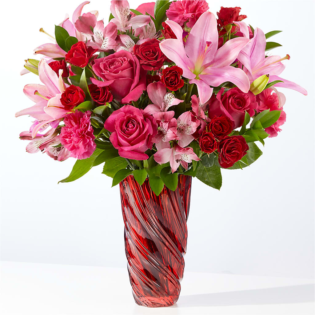 In Love Bouquet with Luxe Swirl Vase – GERLACHS GARDEN & FLORAL, Erie PA