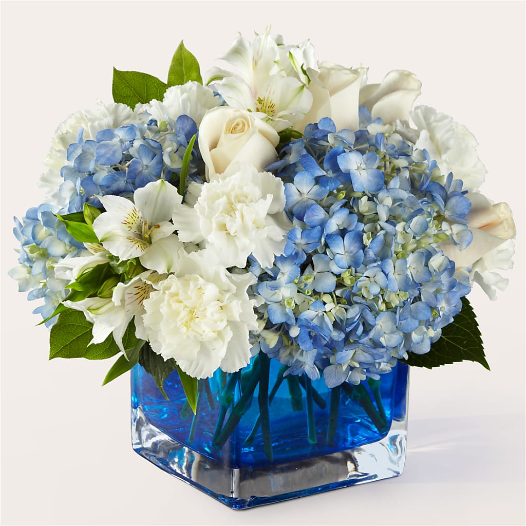 Soothing Waters Bouquet – GERLACHS GARDEN & FLORAL, Erie PA