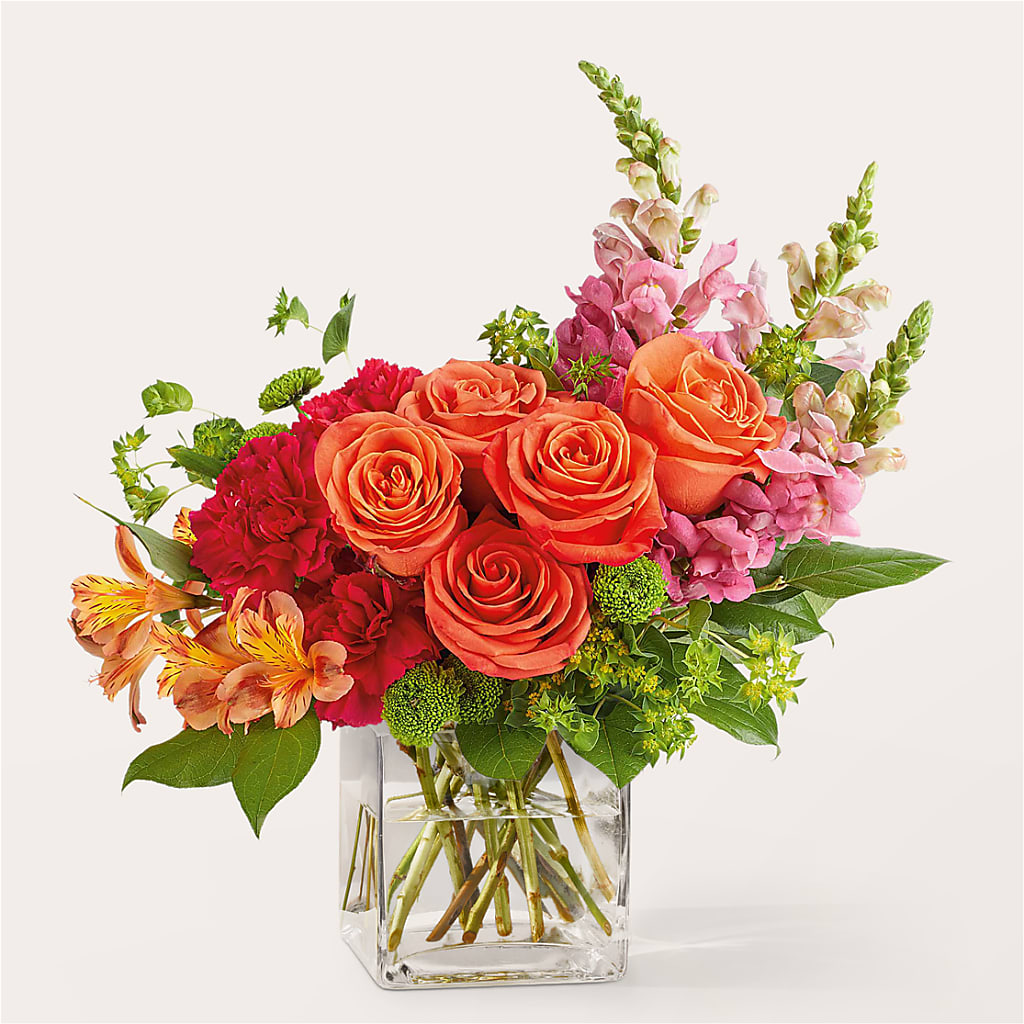 Cosmopolitan Bouquet – GERLACHS GARDEN & FLORAL, Erie PA