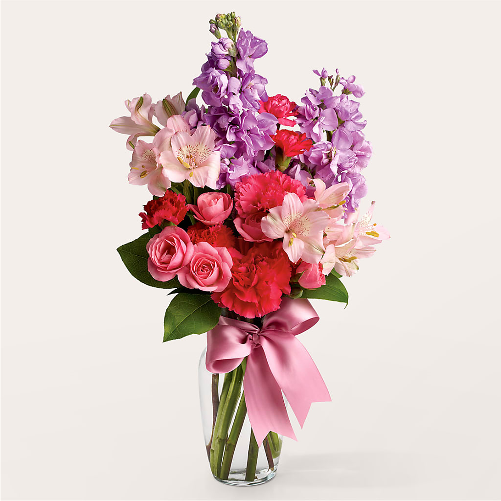 Main Character Bouquet – GERLACHS GARDEN & FLORAL, Erie PA