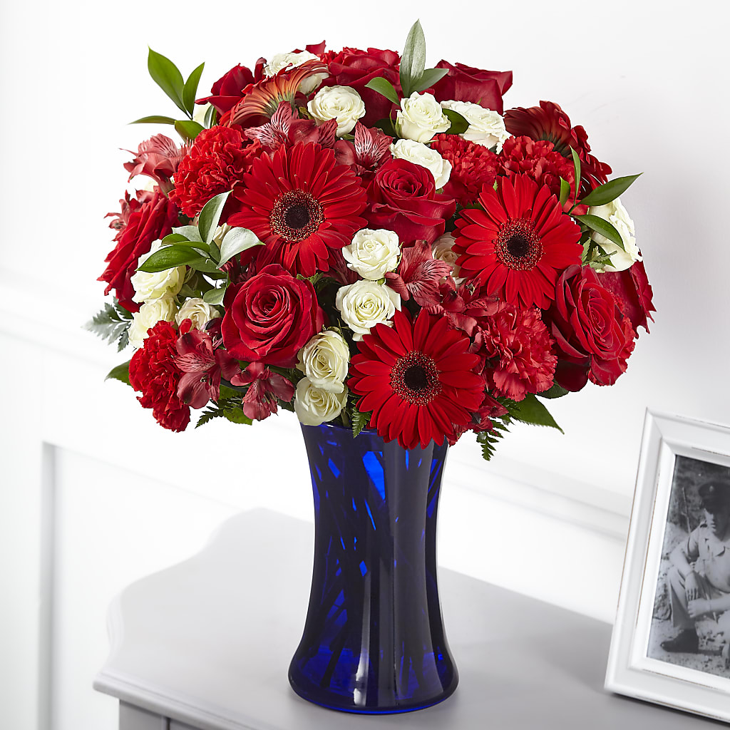 Hearts Embrace Bouquet – GERLACHS GARDEN & FLORAL, Erie PA