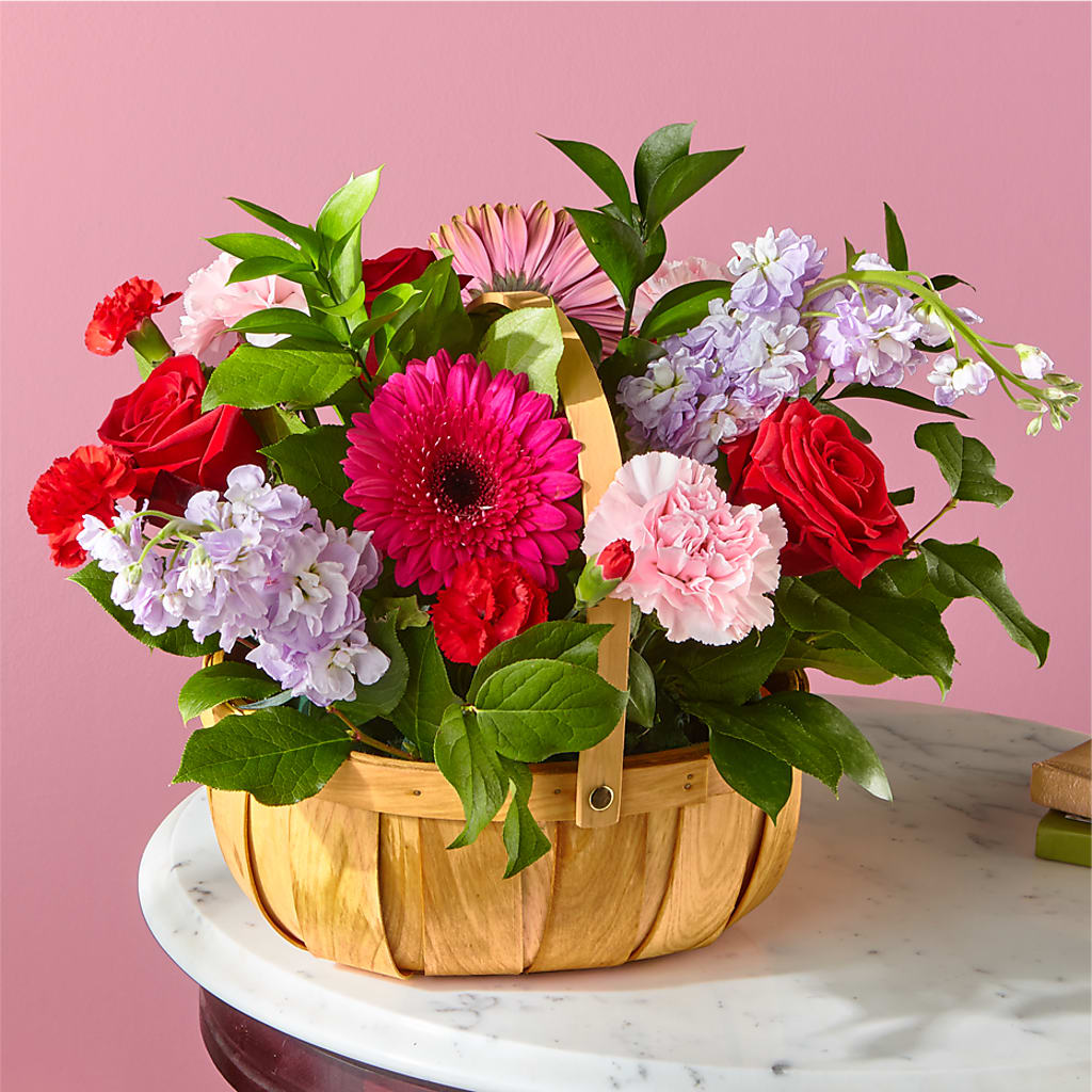 Pink Picnic Basket – GERLACHS GARDEN & FLORAL, Erie PA