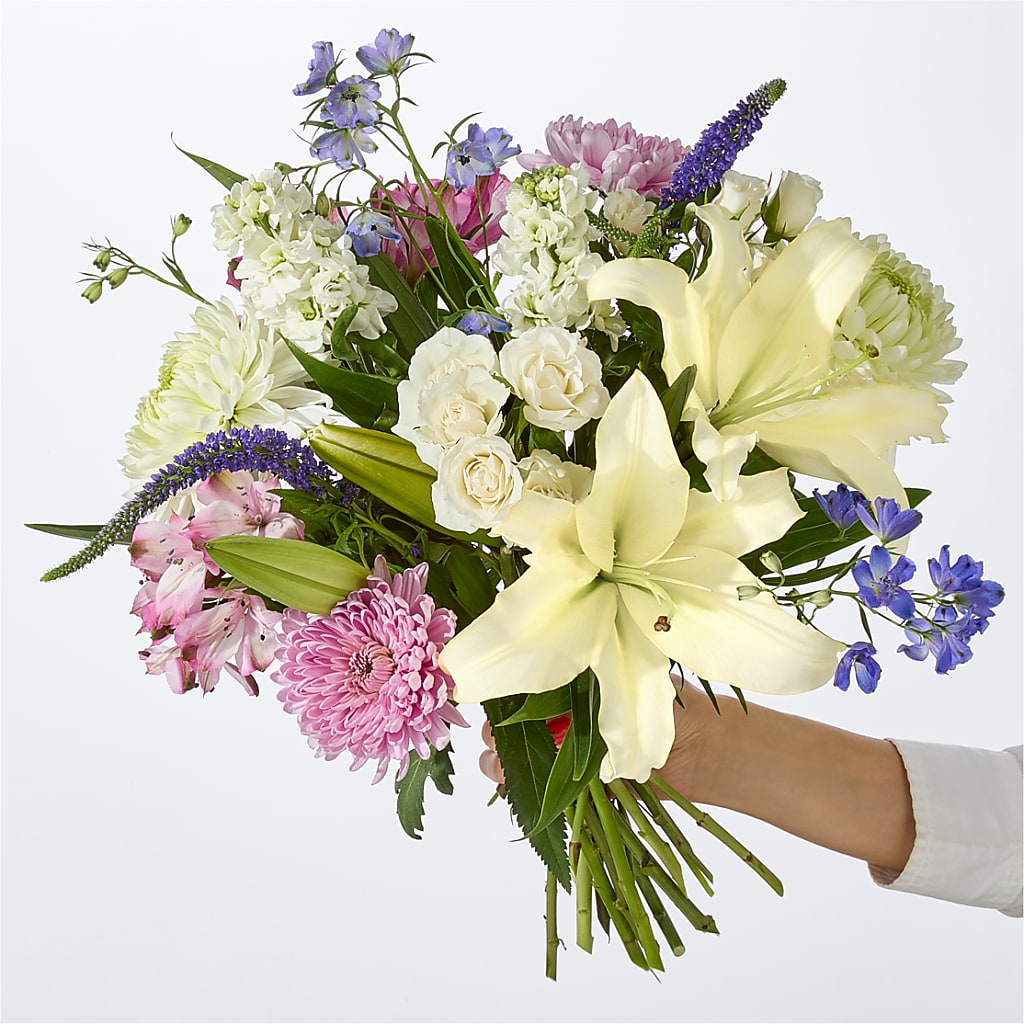 Winter Celebration Bouquet – GERLACHS GARDEN & FLORAL, Erie PA