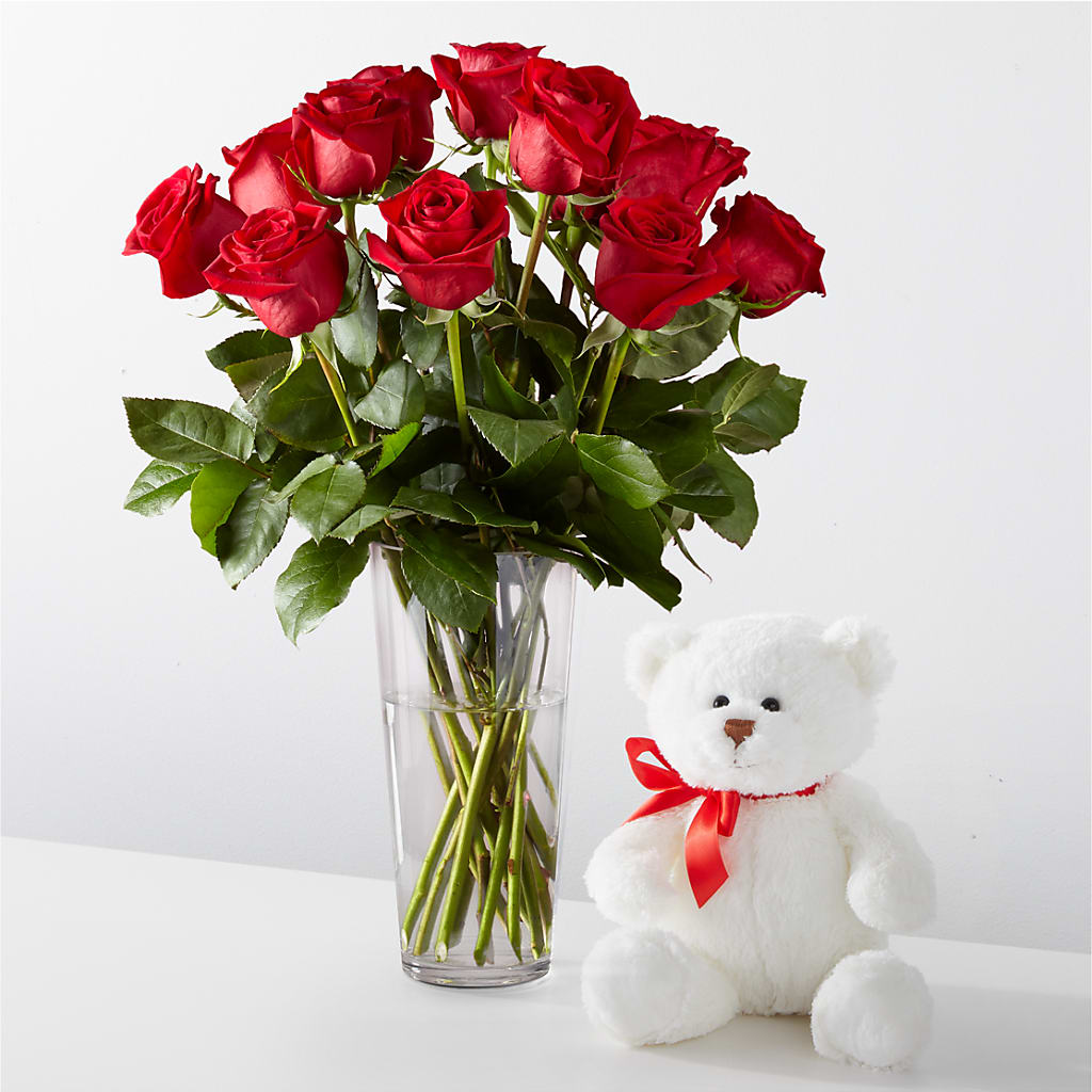 Romantic Long Stem Red Rose Bouquet Bundles – GERLACHS GARDEN & FLORAL, Erie PA
