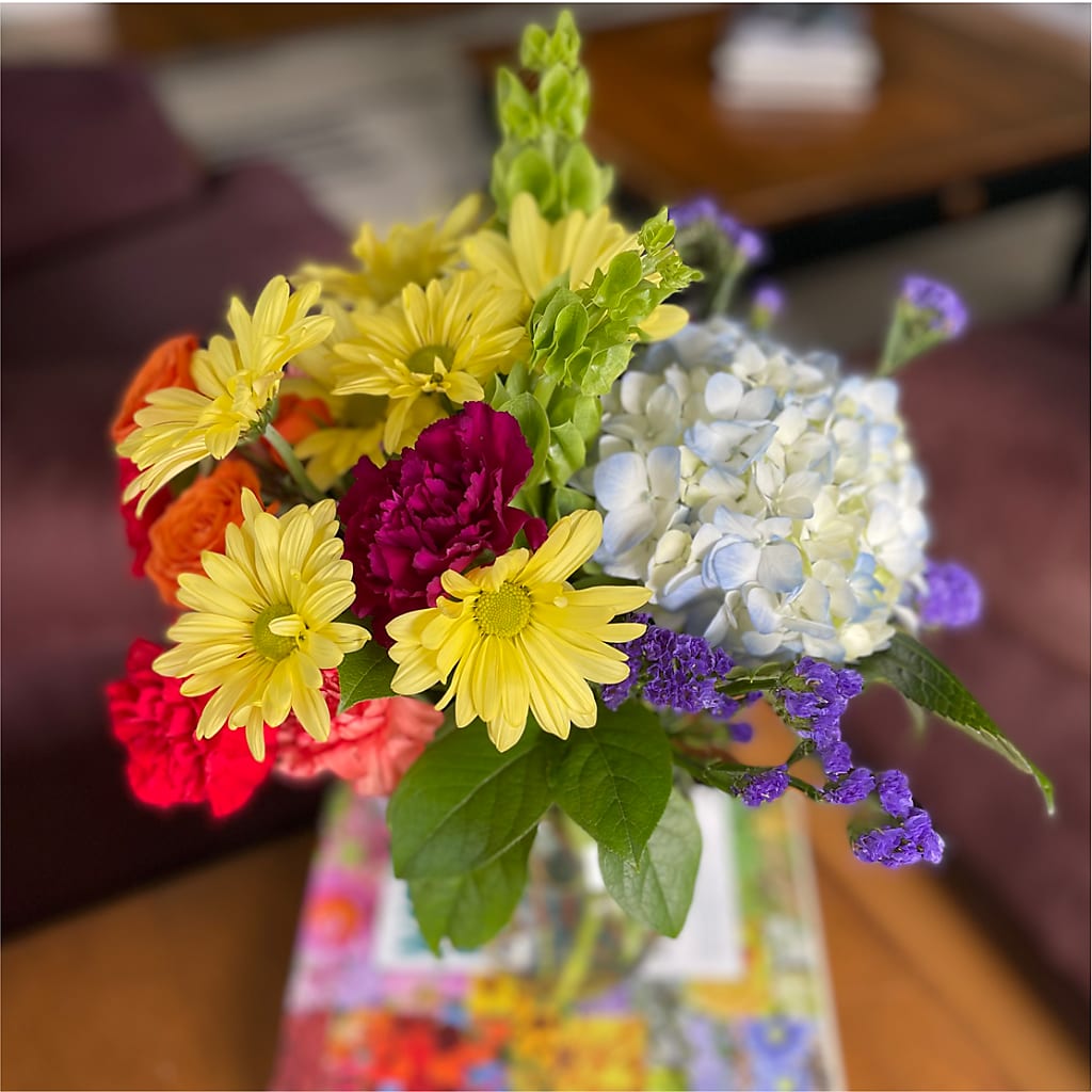 Summer Spectra - A Florist Original – GERLACHS GARDEN & FLORAL, Erie PA