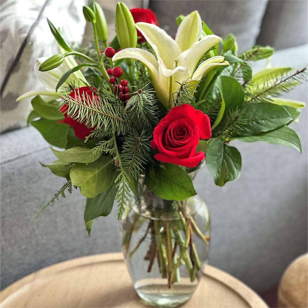 Sparkling Snowflakes Bouquet – GERLACHS GARDEN & FLORAL, Erie PA