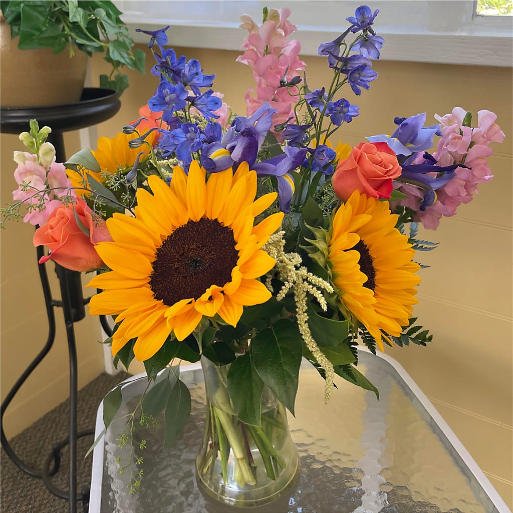 Rays of Life Bouquet – GERLACHS GARDEN & FLORAL, Erie PA