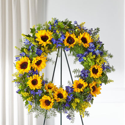 Bright Rays Wreath – GERLACHS GARDEN & FLORAL, Erie PA