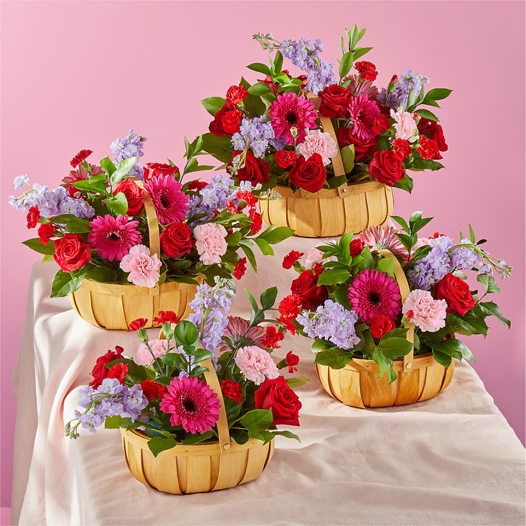 Pink Picnic Basket – GERLACHS GARDEN & FLORAL, Erie PA