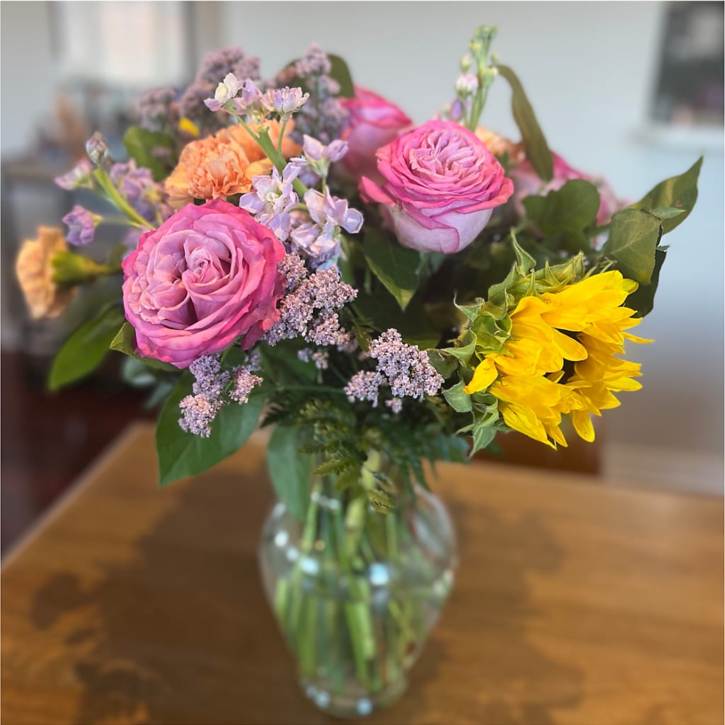 Yellow Brick Road Bouquet – GERLACHS GARDEN & FLORAL, Erie PA