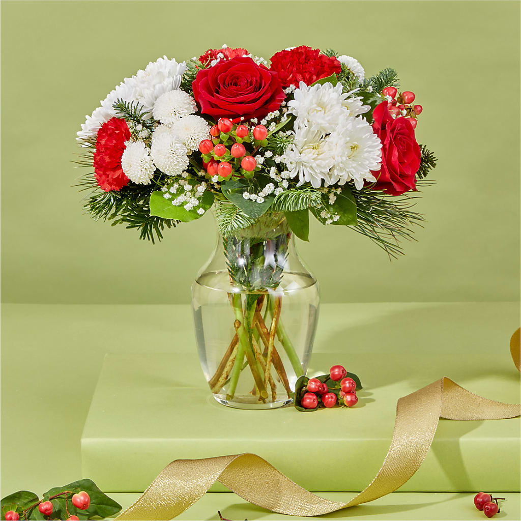 Chance of Flurries Bouquet – GERLACHS GARDEN & FLORAL, Erie PA