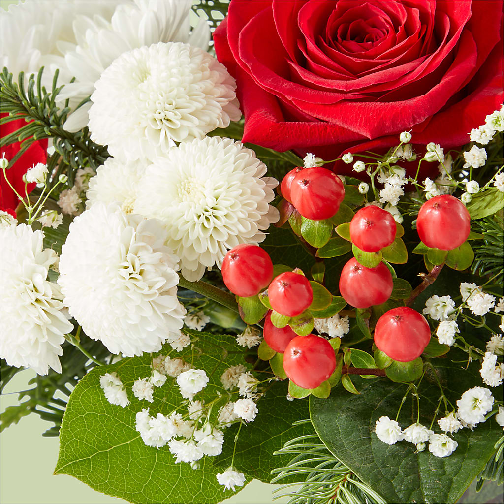 Chance of Flurries Bouquet – GERLACHS GARDEN & FLORAL, Erie PA