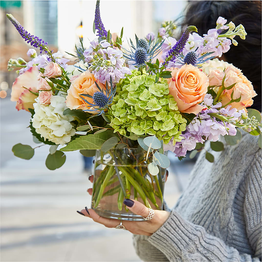Porch Swing Bouquet – GERLACHS GARDEN & FLORAL, Erie PA