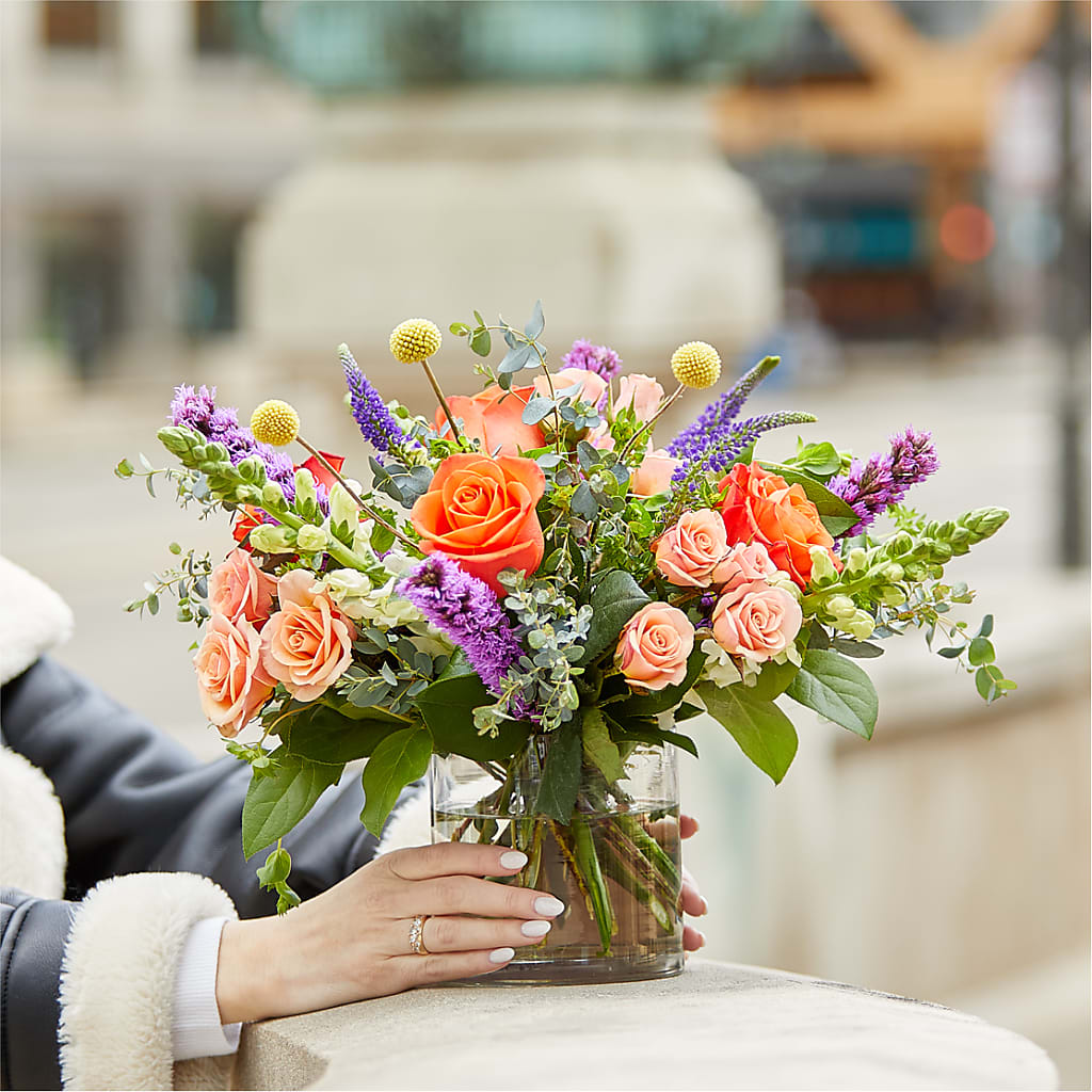 The Standout Bouquet – GERLACHS GARDEN & FLORAL, Erie PA