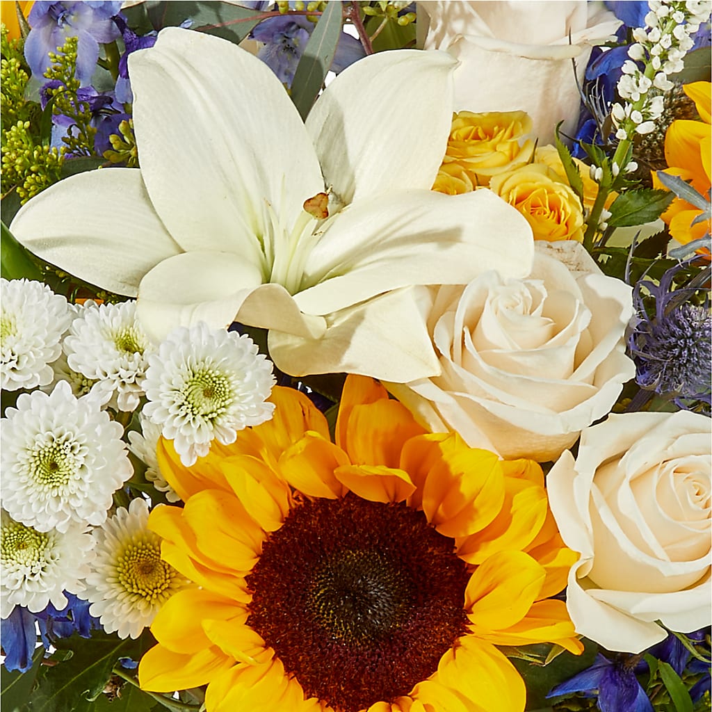 Wonderfully Sunny Bouquet – GERLACHS GARDEN & FLORAL, Erie PA